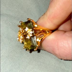 18k Gold Green & White Gem Ring Size 10